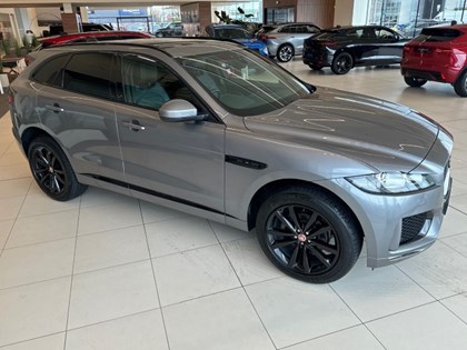2020 (20) JAGUAR F-PACE 2.0d [180] Chequered Flag 5dr Auto AWD