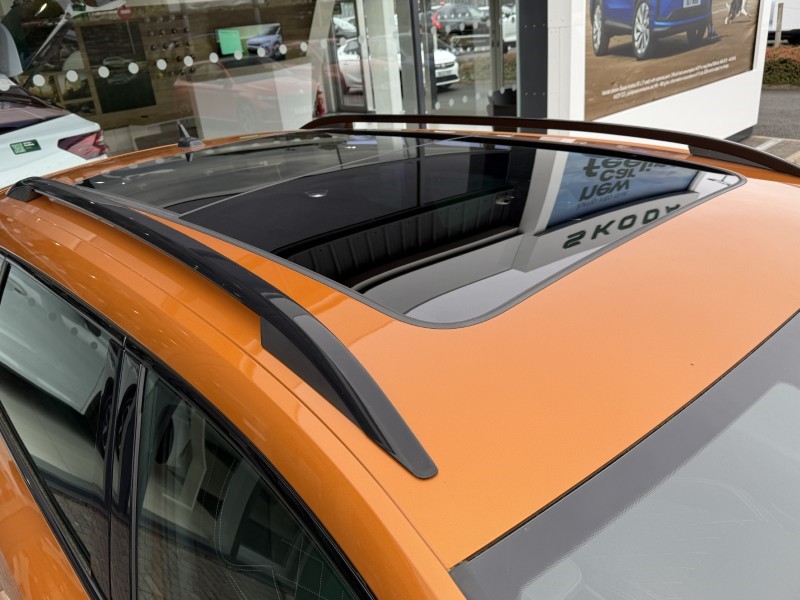 2023 (23) SKODA KAROQ 2.0 TSI Sportline 4x4 5dr DSG 4725779