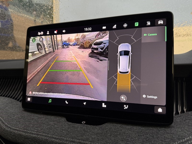 2024 (74) SKODA SUPERB 1.5 TSI iV SE Technology DSG 5dr 4760035