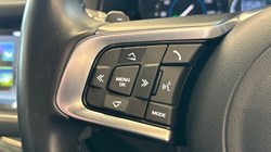 2017 (67) JAGUAR XF 2.0d [240] Portfolio 4dr Auto 3064341