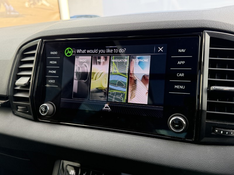 2022 (72) SKODA KAROQ 1.5 TSI Sportline 5dr 4708950