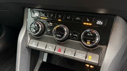 2023 (73) SKODA KAROQ 1.5 TSI SE L 5dr 4750725