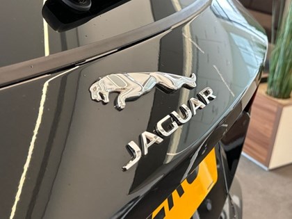 2021 (21) JAGUAR E-PACE 2.0 D165 R-Dynamic S 5dr Auto