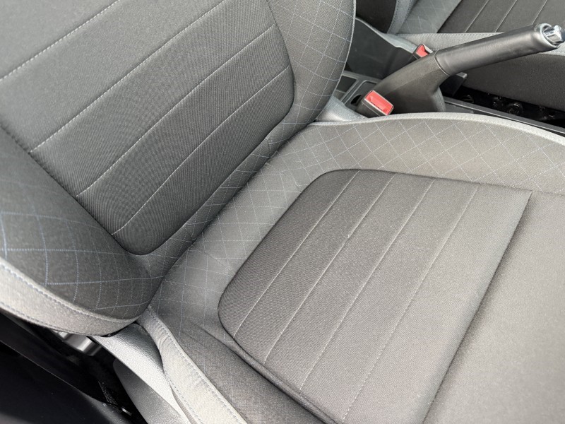 2020 (20) SKODA FABIA 1.0 TSI Colour Edition 5dr 4803403