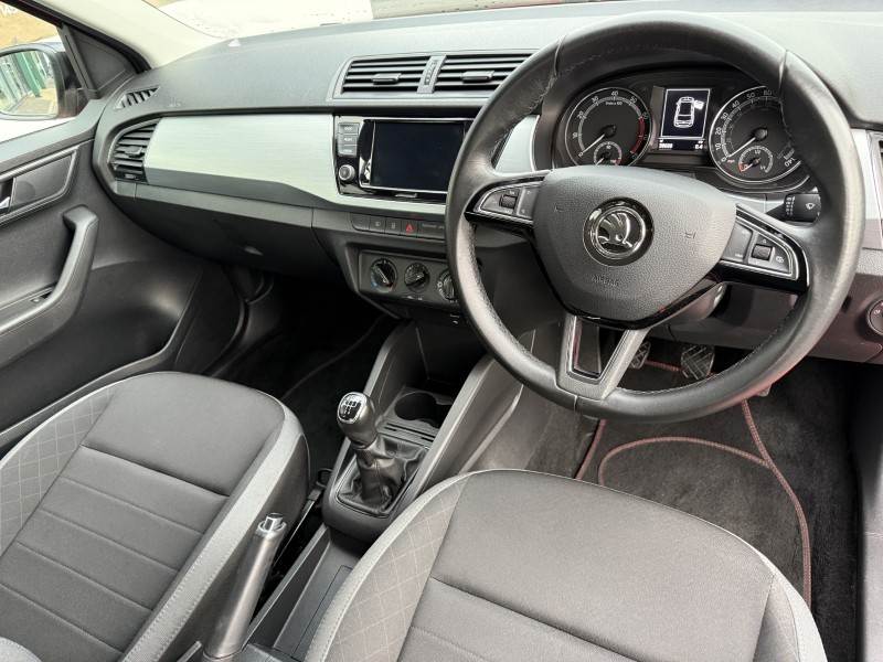 2020 (20) SKODA FABIA 1.0 TSI Colour Edition 5dr 4803404