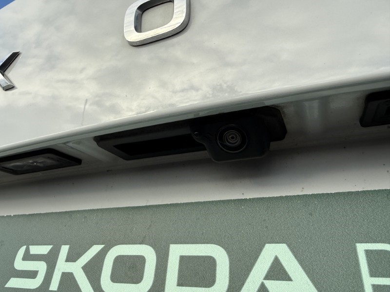 2023 (23) SKODA KAROQ 1.5 TSI SE L 5dr 4796340