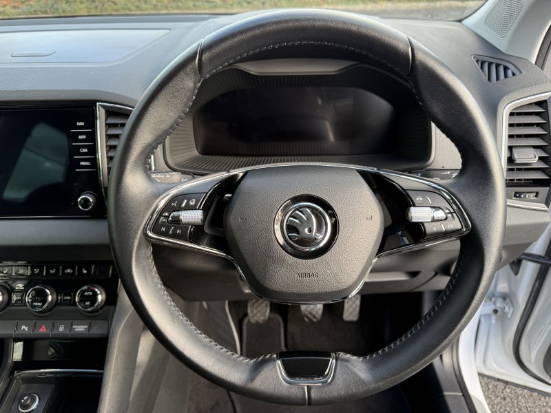 2023 (23) SKODA KAROQ 1.5 TSI SE L 5dr 4796351