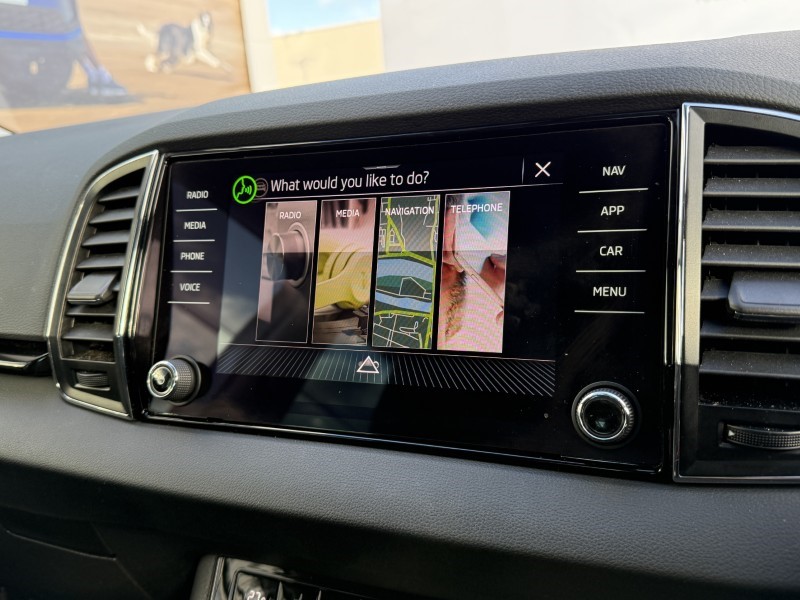 2023 (23) SKODA KAROQ 1.5 TSI SE L 5dr 4796368