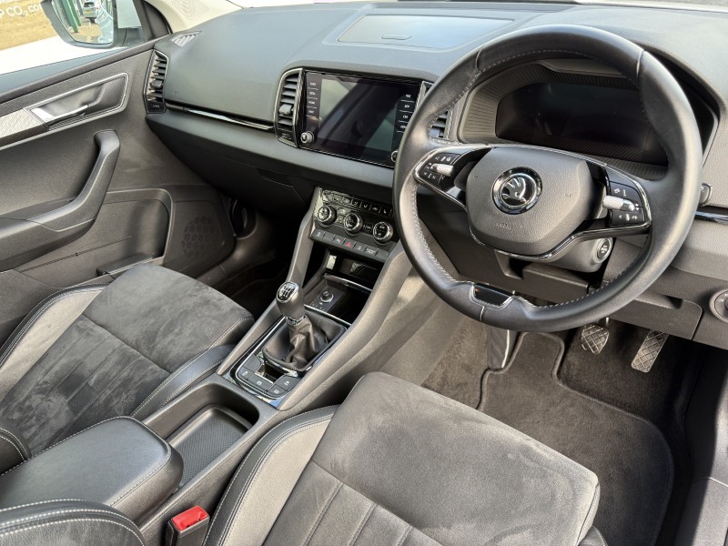 2023 (23) SKODA KAROQ 1.5 TSI SE L 5dr 4796350