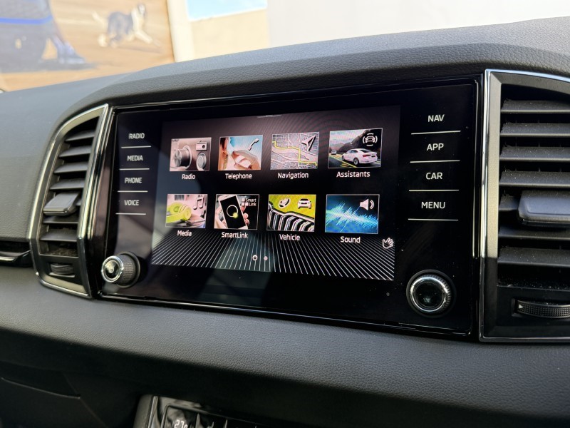 2023 (23) SKODA KAROQ 1.5 TSI SE L 5dr 4796366