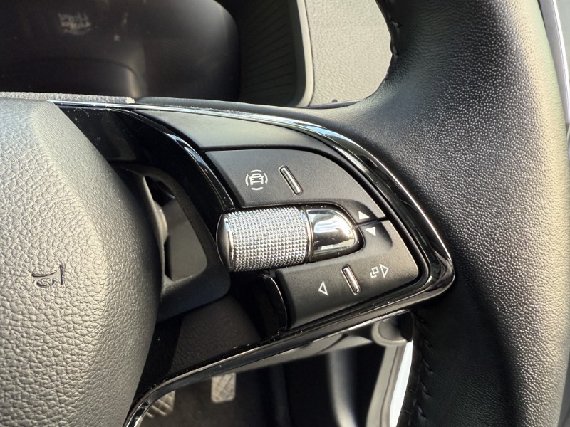 2023 (23) SKODA KAROQ 1.5 TSI SE L 5dr 4796353