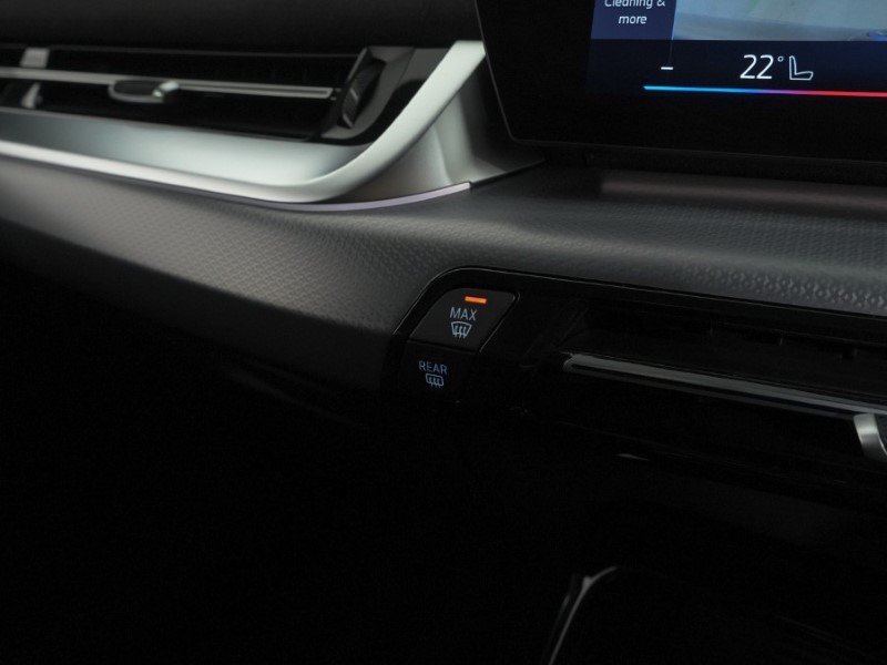  BMW iX2 eDrive20 Shadow Edition 65kWh 5dr 5235900