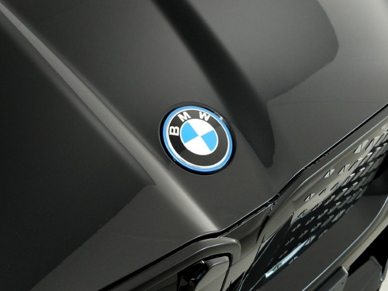  BMW iX2 eDrive20 Shadow Edition 65kWh 5dr 5235914