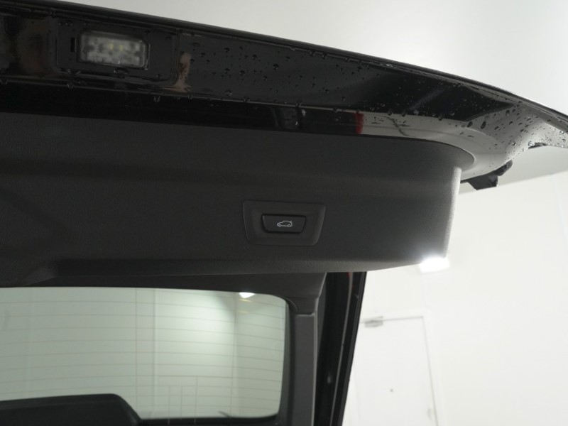  BMW iX2 eDrive20 Shadow Edition 65kWh 5dr 5235884