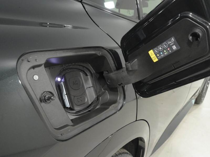  BMW iX2 eDrive20 Shadow Edition 65kWh 5dr 5235913