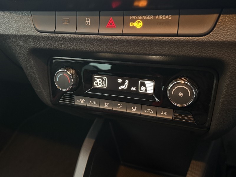 2021 (21) SKODA FABIA 1.0 TSI Monte Carlo 5dr DSG 4819776