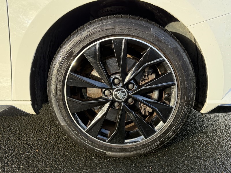 2021 (21) SKODA FABIA 1.0 TSI Monte Carlo 5dr DSG 4824324