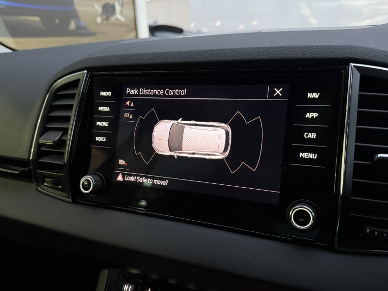 2022 (72) SKODA KAROQ 1.5 TSI SE L 5dr 4813321