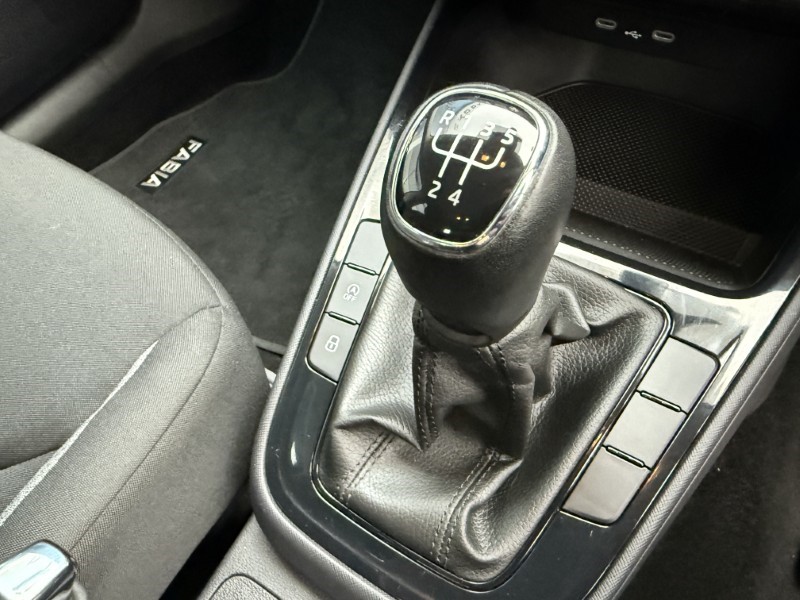 2023 (73) SKODA FABIA 1.0 MPI 80 SE Comfort 5dr 4888209