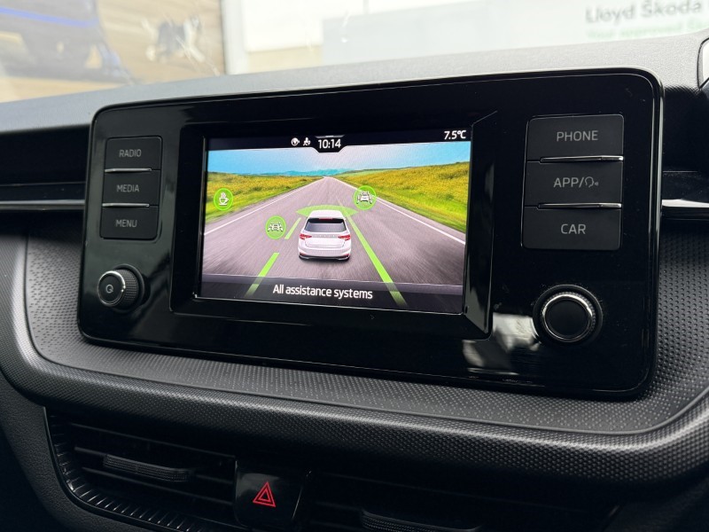 2023 (73) SKODA FABIA 1.0 MPI 80 SE Comfort 5dr 4888217