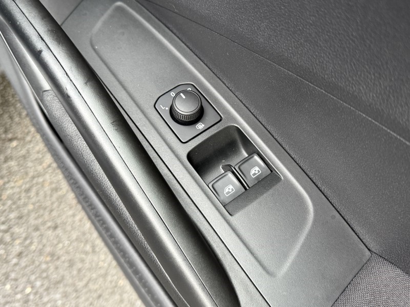 2023 (73) SKODA FABIA 1.0 MPI 80 SE Comfort 5dr 4888201