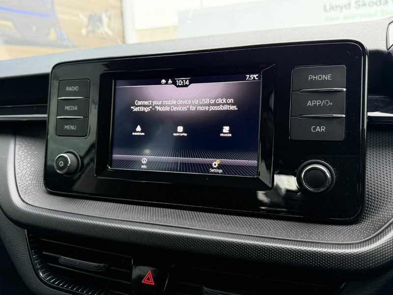 2023 (73) SKODA FABIA 1.0 MPI 80 SE Comfort 5dr 4888214