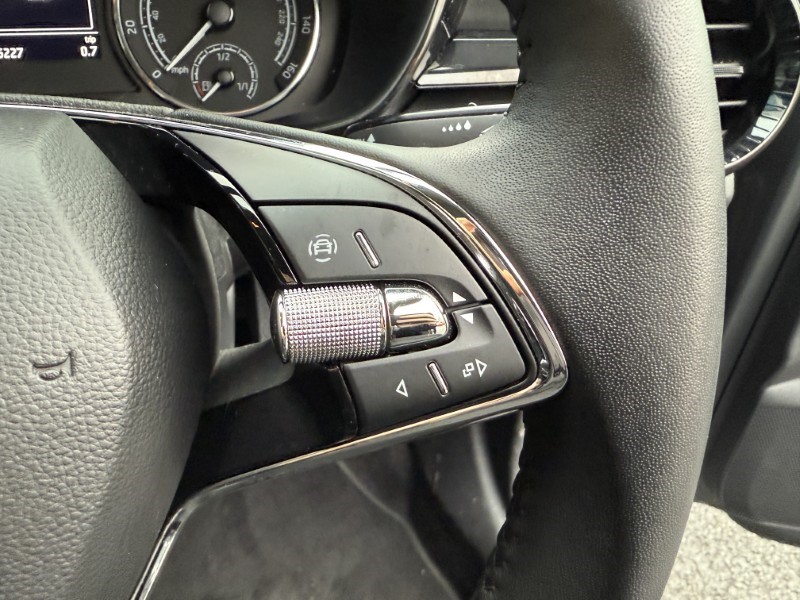 2023 (73) SKODA FABIA 1.0 MPI 80 SE Comfort 5dr 4888208