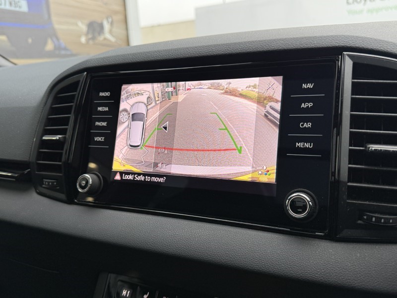 2023 (23) SKODA KAROQ 2.0 TDI [150] Sportline 5dr 4879332