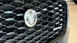 2024 (24) JAGUAR XF 2.0 D200 R-Dynamic SE Black 4dr Auto 3485030