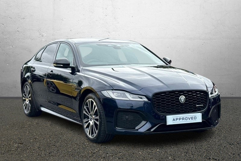 2024 (24) JAGUAR XF 2.0 D200 R-Dynamic SE Black 4dr Auto