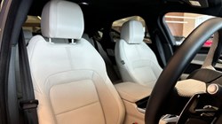 2024 (24) JAGUAR XF 2.0 D200 R-Dynamic SE Black 4dr Auto 3485008