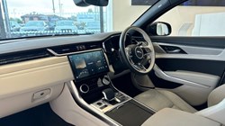 2024 (24) JAGUAR XF 2.0 D200 R-Dynamic SE Black 4dr Auto 3485024