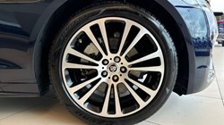 2024 (24) JAGUAR XF 2.0 D200 R-Dynamic SE Black 4dr Auto 3485001