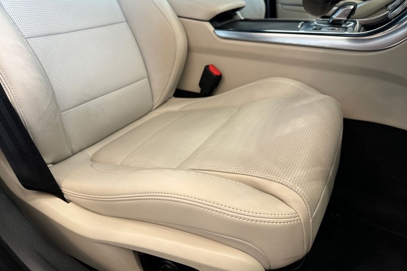 2024 (24) JAGUAR XF 2.0 D200 R-Dynamic SE Black 4dr Auto 3485007