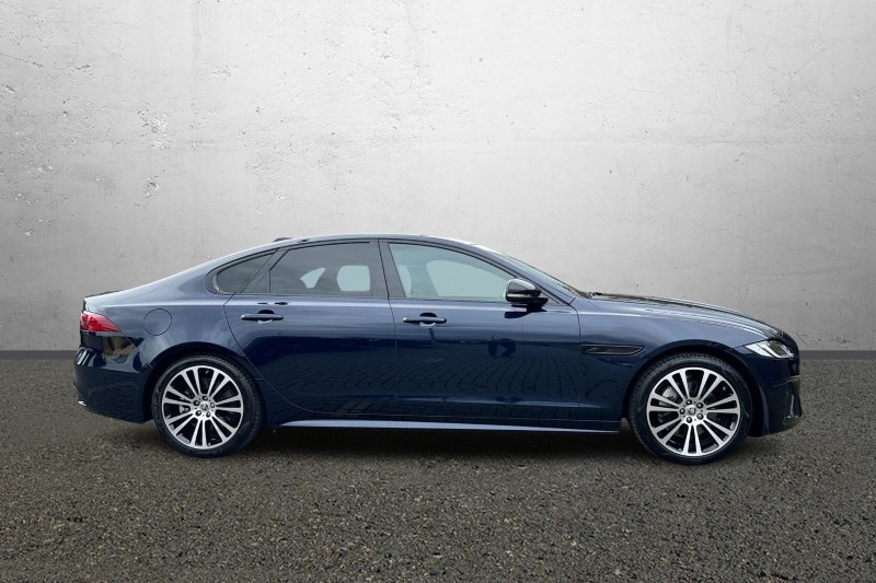 2024 (24) JAGUAR XF 2.0 D200 R-Dynamic SE Black 4dr Auto 3484998