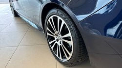 2024 (24) JAGUAR XF 2.0 D200 R-Dynamic SE Black 4dr Auto 3485028