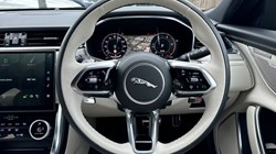 2024 (24) JAGUAR XF 2.0 D200 R-Dynamic SE Black 4dr Auto 3485009