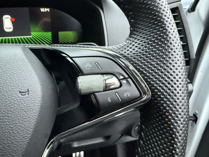 2023 (23) SKODA KAROQ 1.5 TSI Sportline 5dr DSG 4891050