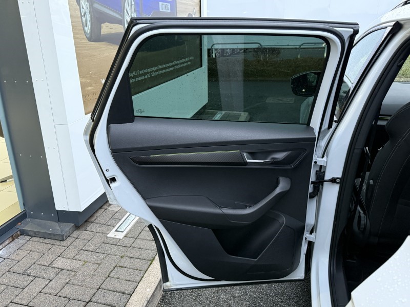 2023 (23) SKODA KAROQ 1.5 TSI Sportline 5dr DSG 4891073