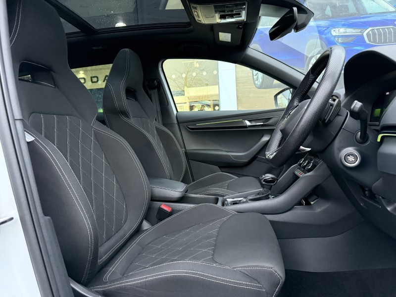 2023 (23) SKODA KAROQ 1.5 TSI Sportline 5dr DSG 4891043