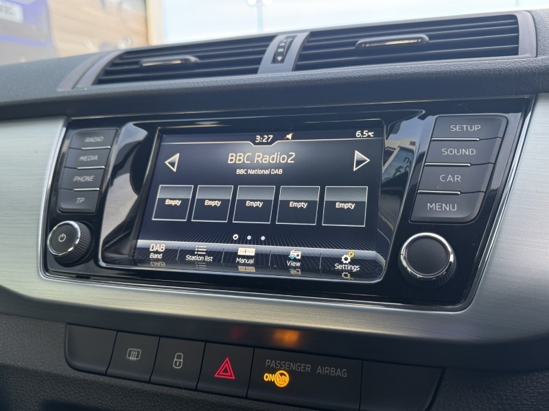 2018 (18) SKODA FABIA 1.0 MPI SE 5dr 4932929