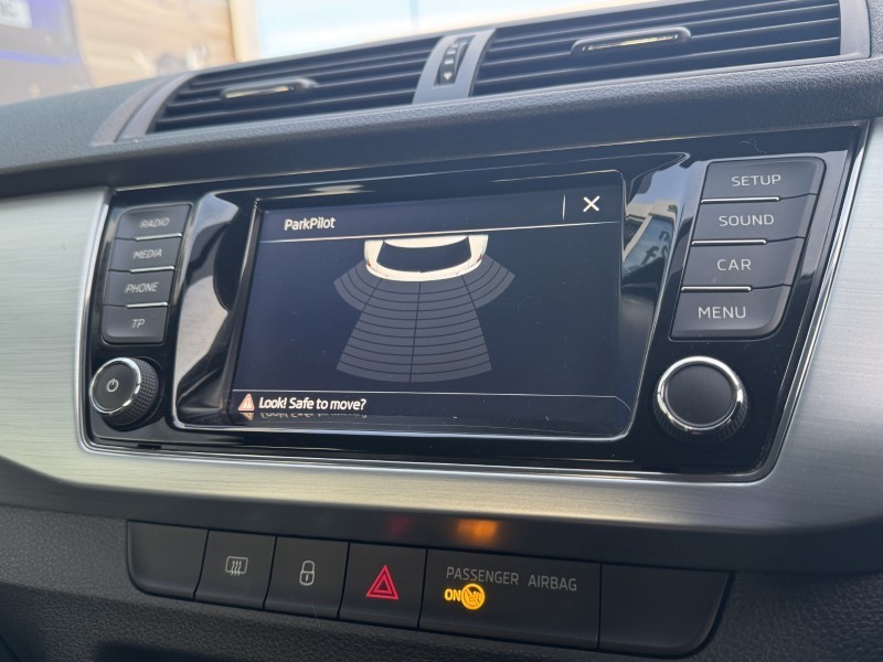 2018 (18) SKODA FABIA 1.0 MPI SE 5dr 4932927