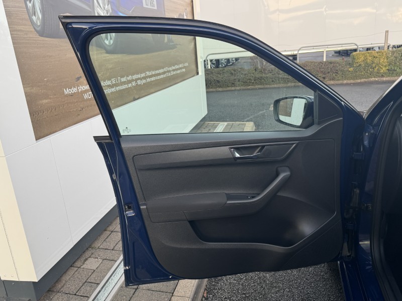 2018 (18) SKODA FABIA 1.0 MPI SE 5dr 4932937