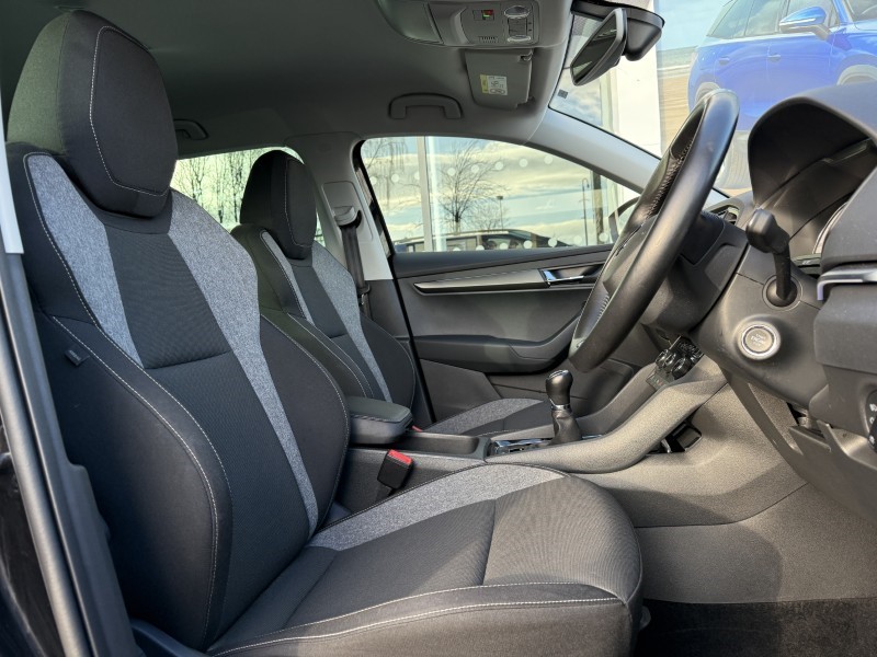 2020 (70) SKODA KAROQ 1.5 TSI SE Drive 5dr 4958415