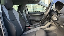 2020 (70) SKODA KAROQ 1.5 TSI SE Drive 5dr 4958415