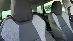 2020 (70) SKODA KAROQ 1.5 TSI SE Drive 5dr 4958416