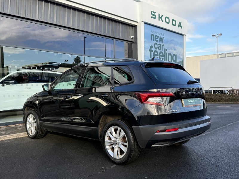 2020 (70) SKODA KAROQ 1.5 TSI SE Drive 5dr 4958405