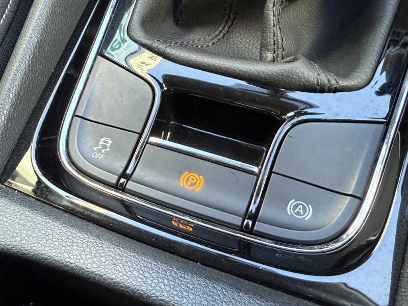 2020 (70) SKODA KAROQ 1.5 TSI SE Drive 5dr 4958425