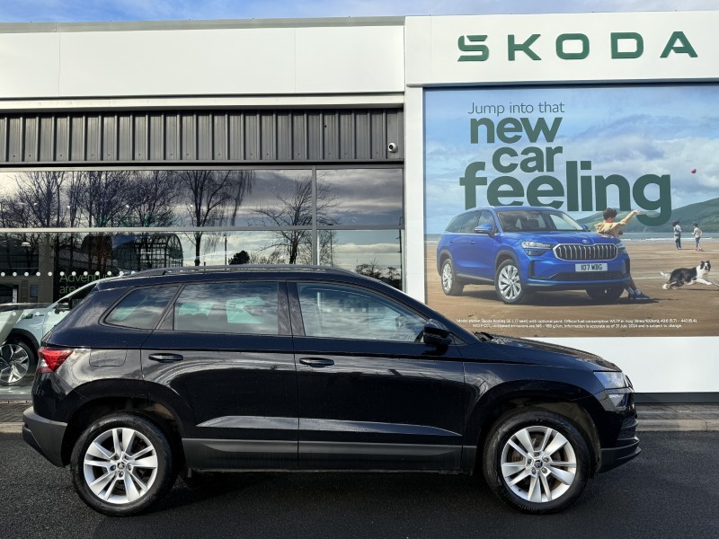 2020 (70) SKODA KAROQ 1.5 TSI SE Drive 5dr 4958411
