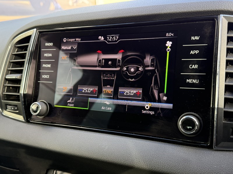 2020 (70) SKODA KAROQ 1.5 TSI SE Drive 5dr 4958436